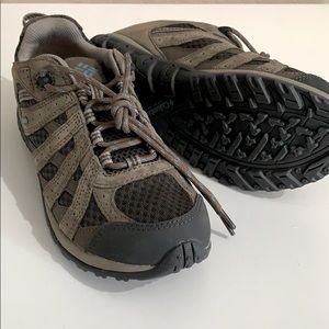 Columbia Women’s Redmond Hiking Shoes, size 9.5
